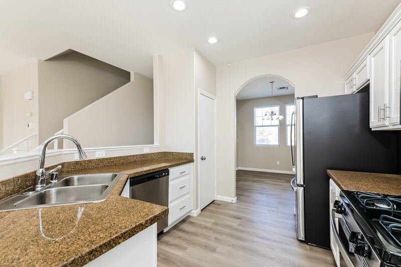 4,040/Mo, 573 Fork Mesa Ct Henderson, NV 89015 Kitchen View 2