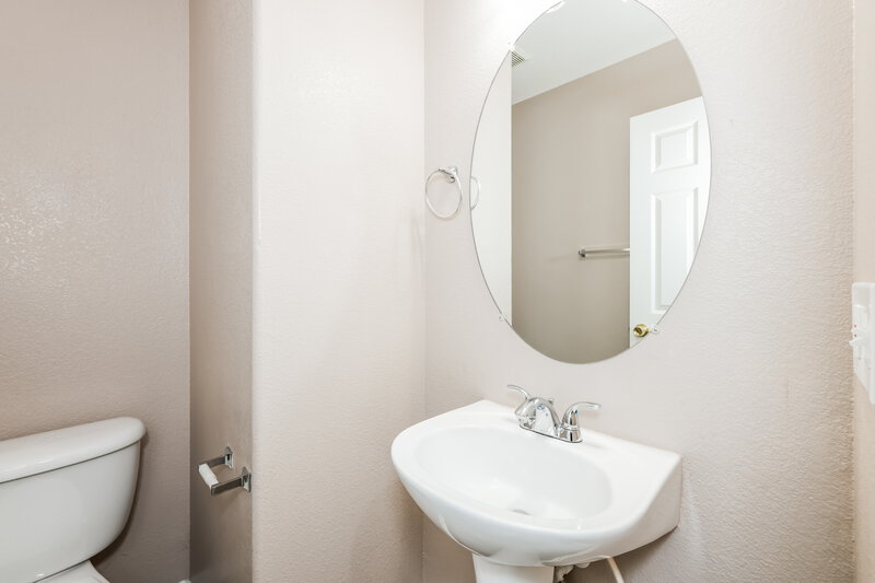 2,030/Mo, 6267 Desert Lavender Ave Las Vegas, NV 89141 Bathroom View 2