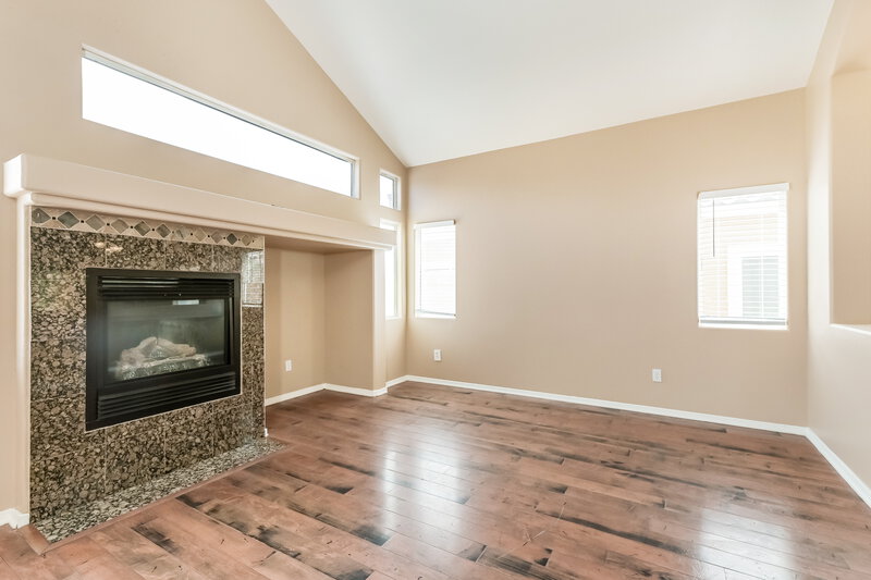 1,890/Mo, 6332 Legend Falls St North Las Vegas, NV 89081 Living Room View