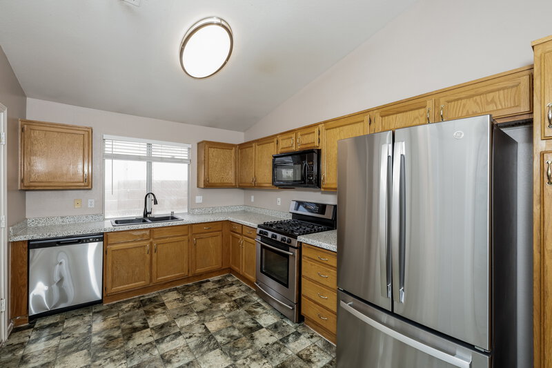 1,765/Mo, 6125 Wild Berry Dr Las Vegas, NV 89142 Kitchen View