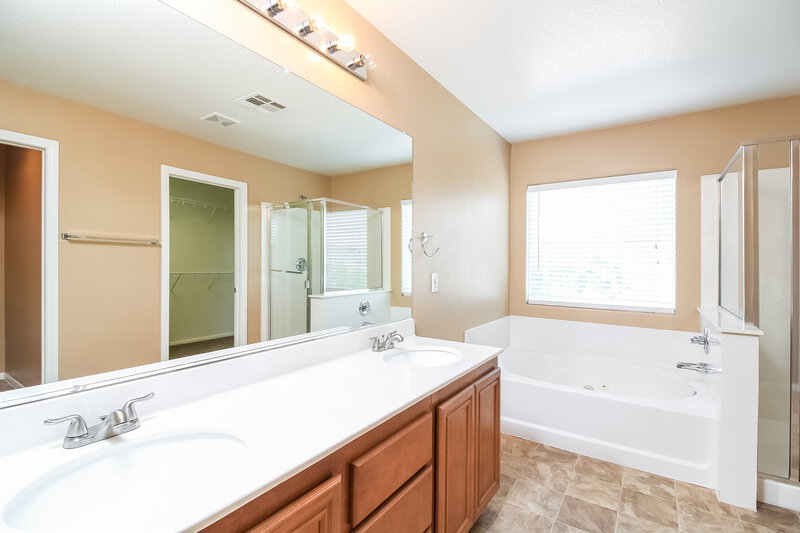 2,875/Mo, 3740 Dustin Lee St Las Vegas, NV 89129 Master Bathroom View