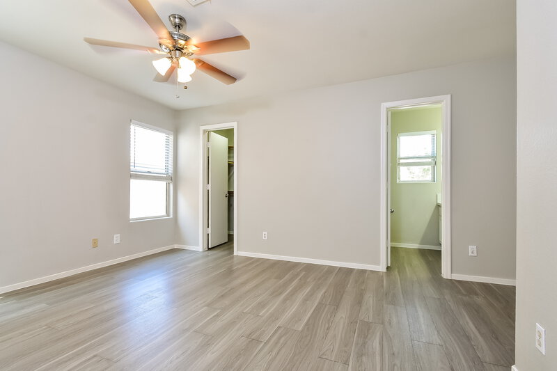 1,950/Mo, 3927 Barker Way North Las Vegas, NV 89032 Main Bedroom View