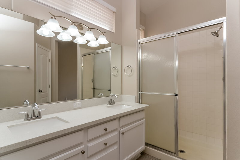 2,145/Mo, 1737 Talon Ave Henderson, NV 89074 Main Bathroom View