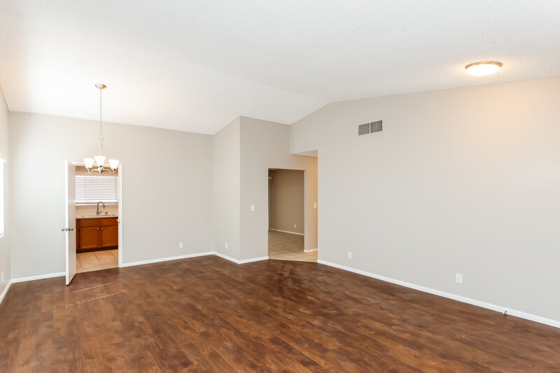 2,135/Mo, 4259 Hebron Dr Las Vegas, NV 89147 Main Bedroom View