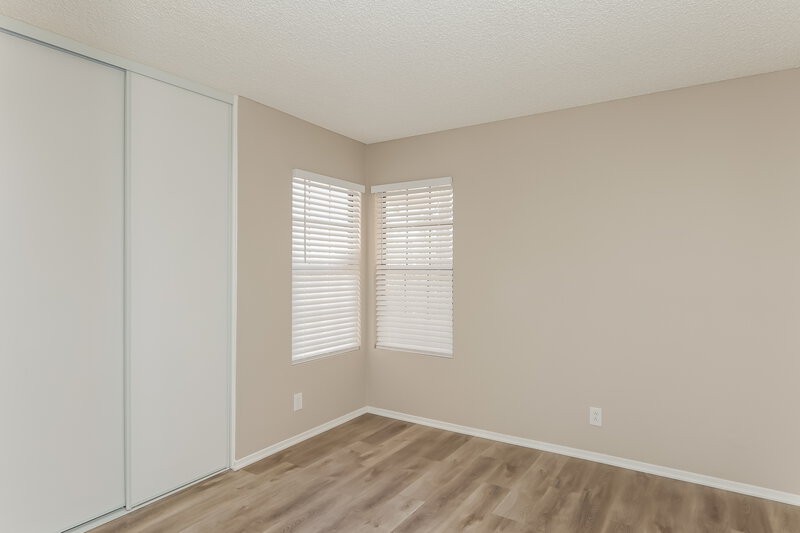 2,135/Mo, 4259 Hebron Dr Las Vegas, NV 89147 Bedroom View 5