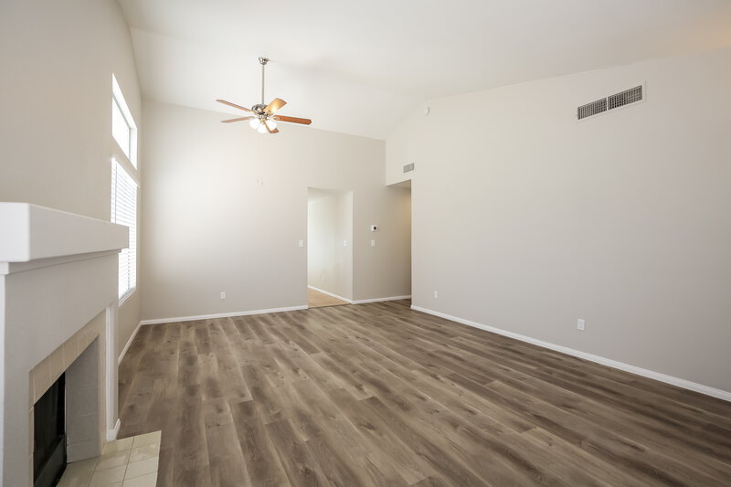 1,785/Mo, 1623 Walingwood Dr North Las Vegas, NV 89031 Living Room View 3