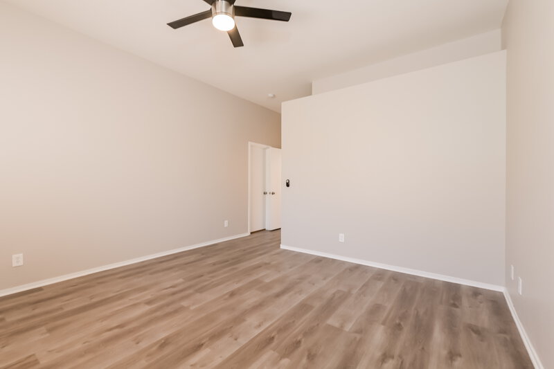 2,025/Mo, 127 Montesol Dr Henderson, NV 89012 Main Bedroom View 2