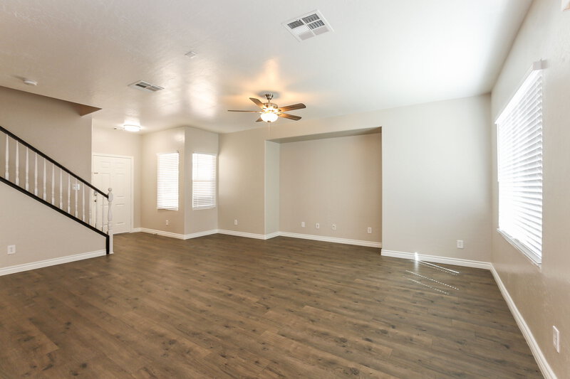 2,255/Mo, 7113 Mercurio Ave Las Vegas, NV 89131 Misc View