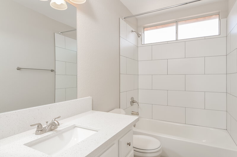 2,115/Mo, 1556 Bent Arrow Dr North Las Vegas, NV 89031 Bathroom View