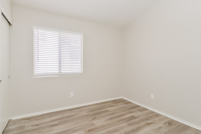 1,795/Mo, 5439 Beaverhead Dr Las Vegas, NV 89120 Bedroom View