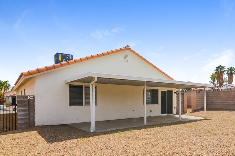 1,795/Mo, 5439 Beaverhead Dr Las Vegas, NV 89120 Rear View