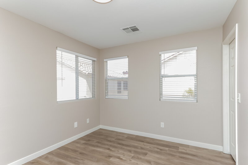 1,990/Mo, 979 Monte de Oro Ave Las Vegas, NV 89183 Bedroom View 3