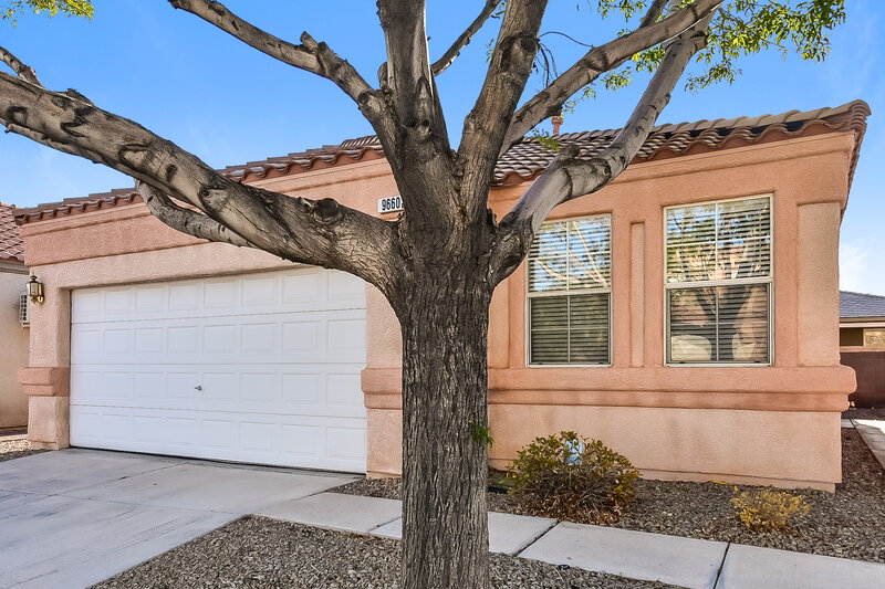 1,980/Mo, 9660 Flying Eagle Ln Las Vegas, NV 89123 Front View