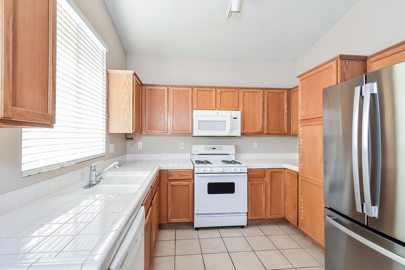 1,980/Mo, 9660 Flying Eagle Ln Las Vegas, NV 89123 Kitchen View
