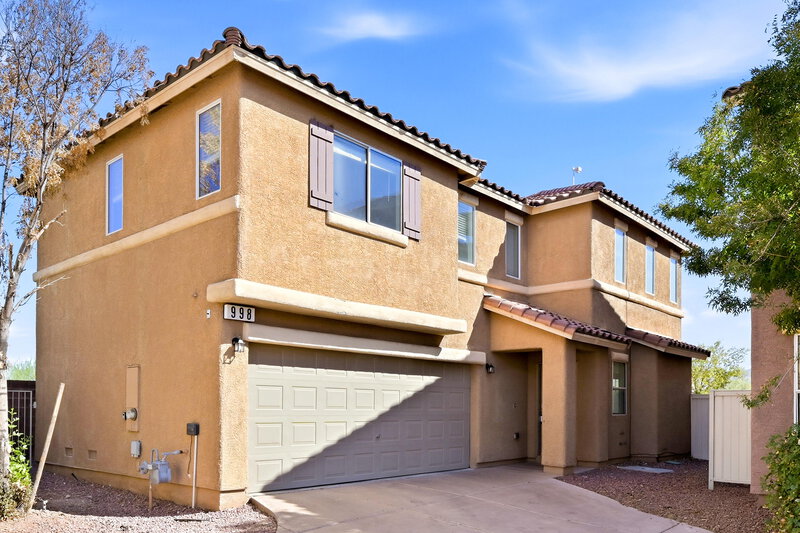 2,005/Mo, 998 Alfonso Ave Henderson, NV 89015 Front View