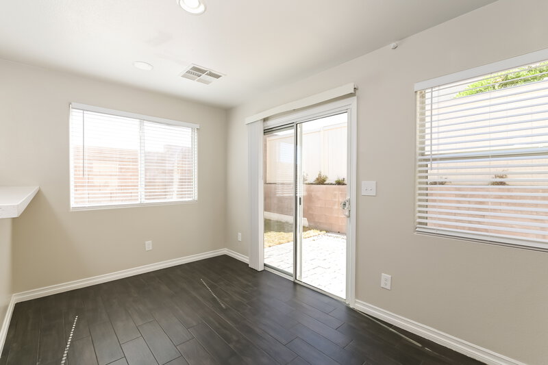 2,035/Mo, 8277 New Leaf Ave Las Vegas, NV 89131 Dining Room View