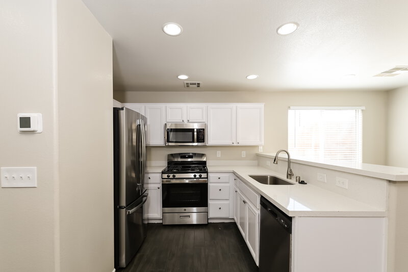 2,035/Mo, 8277 New Leaf Ave Las Vegas, NV 89131 Kitchen View