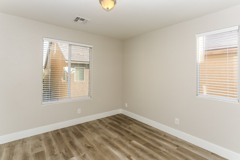 2,415/Mo, 8320 Jo Marcy Dr Las Vegas, NV 89131 Bedroom View 2
