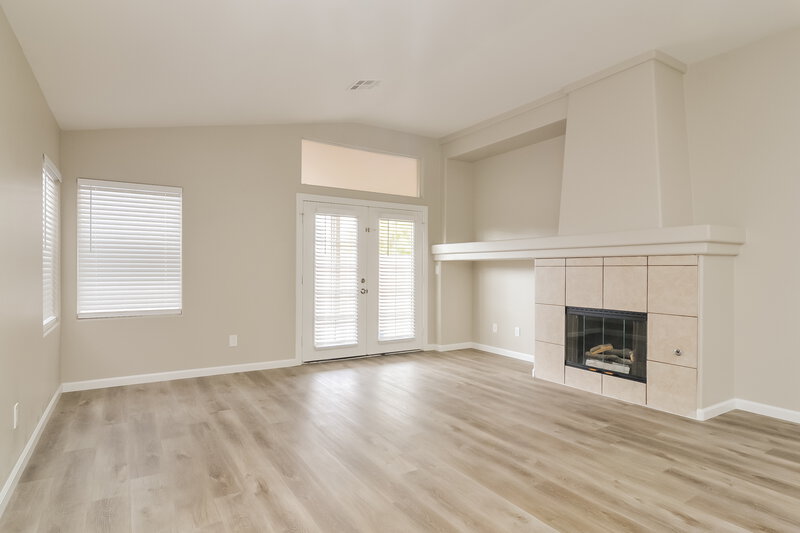 2,255/Mo, 1563 Tangerine Rose Dr Las Vegas, NV 89142 Family Room View 2