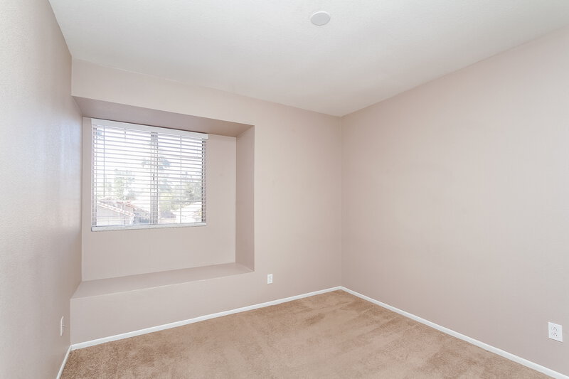 2,585/Mo, 60 Fantasia Ln Henderson, NV 89074 Bedroom View 3