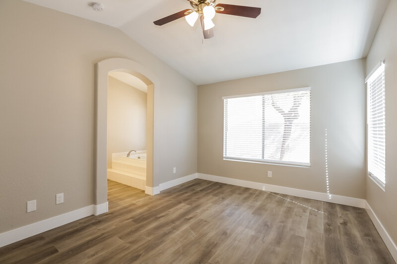 3,990/Mo, 3334 Syvella Ct Las Vegas, NV 89117 Main Bedroom View