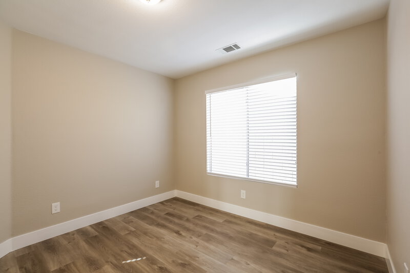 3,990/Mo, 3334 Syvella Ct Las Vegas, NV 89117 Bedroom View 2