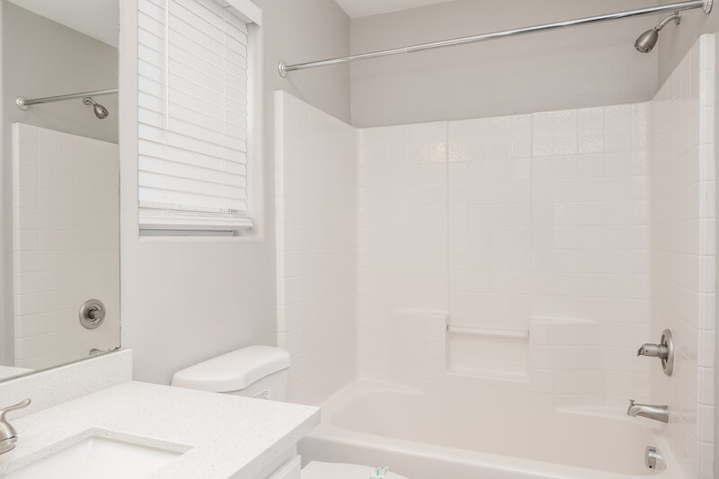 2,190/Mo, 8937 Brian Christopher Ave Las Vegas, NV 89149 Bathroom View