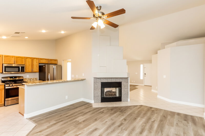 1,950/Mo, 402 Royal Greens Dr Henderson, NV 89002 Living Room View