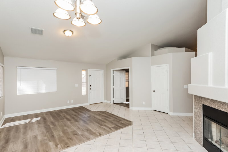 1,950/Mo, 402 Royal Greens Dr Henderson, NV 89002 Dining Room View