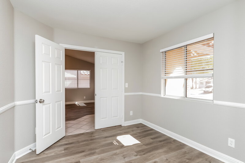 1,950/Mo, 402 Royal Greens Dr Henderson, NV 89002 Bedroom View 2