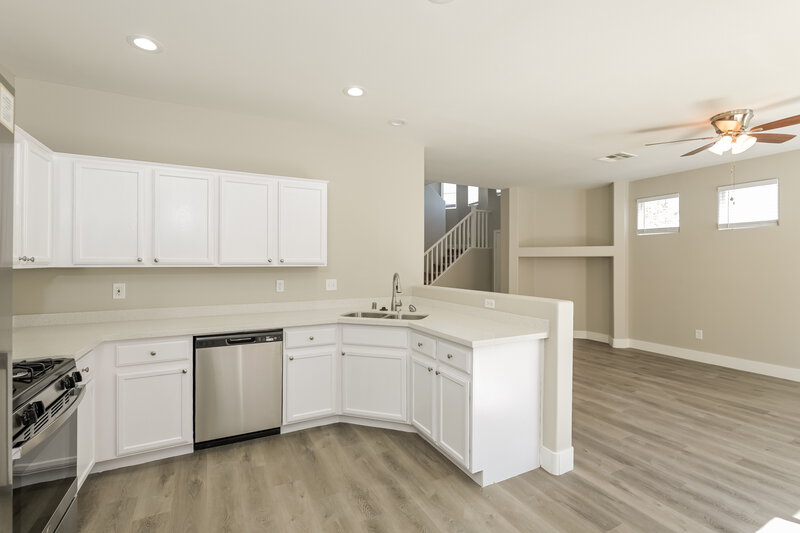 2,205/Mo, 697 Fragrant Sage Ct Henderson, NV 89015 Kitchen View 2