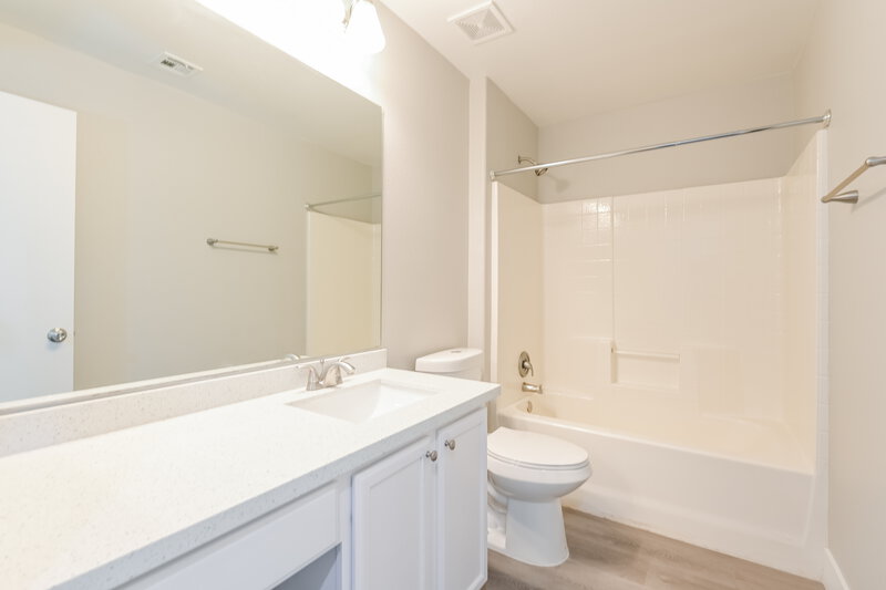 2,205/Mo, 697 Fragrant Sage Ct Henderson, NV 89015 Bathroom View