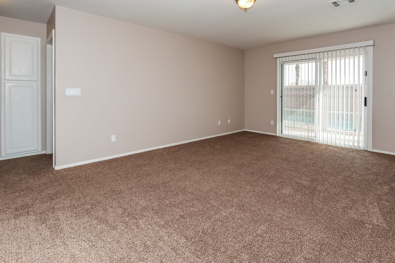 2,595/Mo, 7096 Pacific Coast St Las Vegas, NV 89148 Family Room View 2