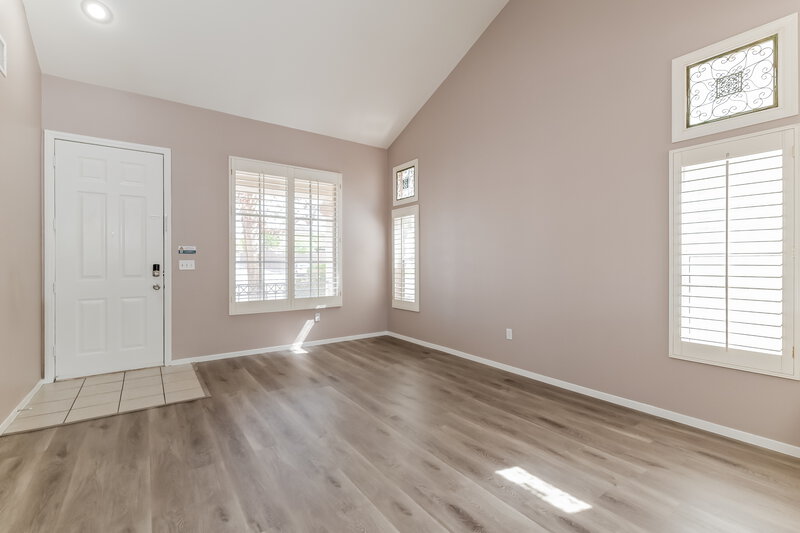 2,185/Mo, 2562 Williamsburg St Henderson, NV 89052 Living Room View