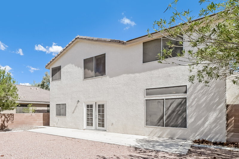 2,185/Mo, 2562 Williamsburg St Henderson, NV 89052 Rear View