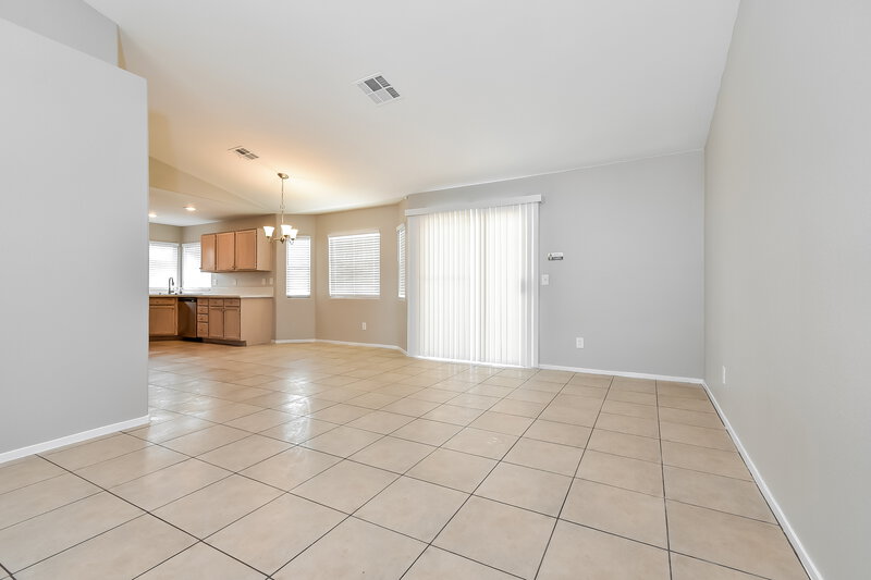 2,125/Mo, 5828 Meadow Dale Dr North Las Vegas, NV 89031 Living Room View