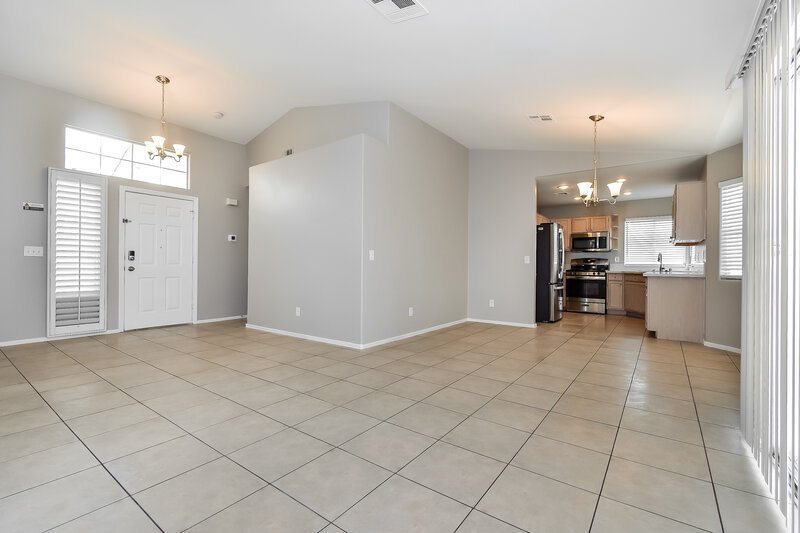 2,125/Mo, 5828 Meadow Dale Dr North Las Vegas, NV 89031 Living Room View 2