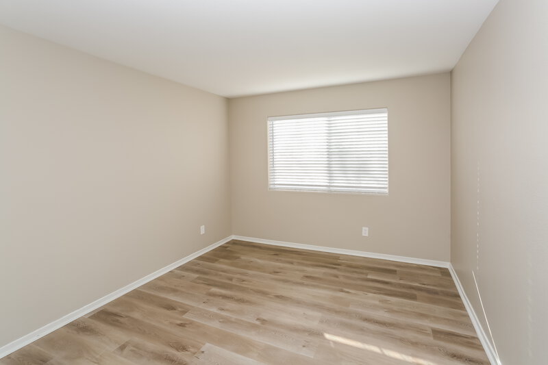 2,245/Mo, 7840 Seychelles Ct Las Vegas, NV 89129 Bedroom View 2