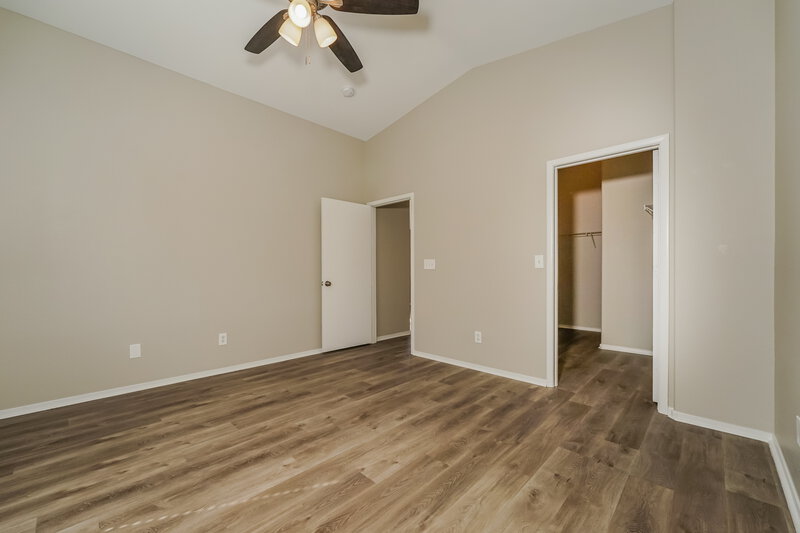 1,995/Mo, 4833 River Splash Ave Las Vegas, NV 89131 Main Bedroom View 2