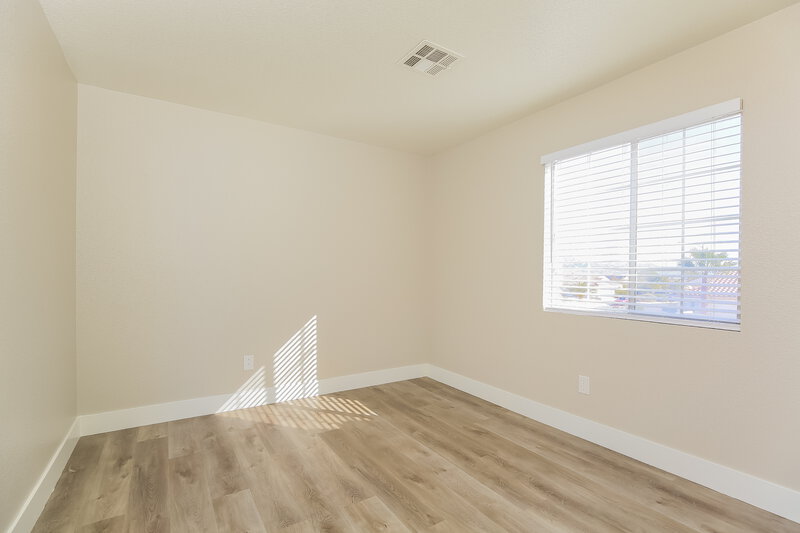 2,195/Mo, 7933 Hollow Pine St Las Vegas, NV 89143 Bedroom View 2