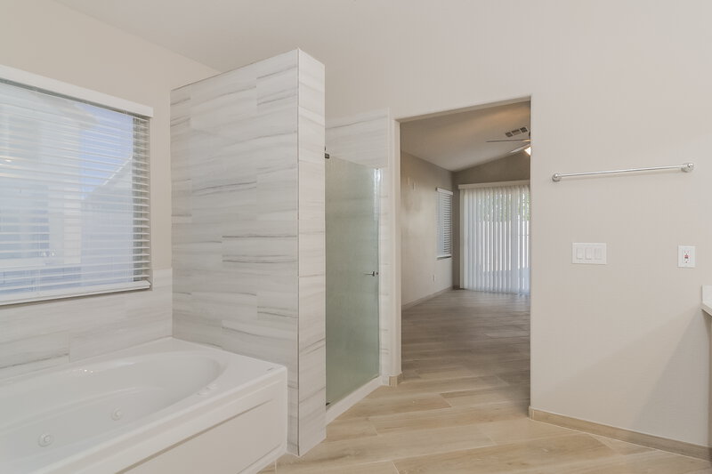 3,210/Mo, 1342 Dusty Sage Ct Henderson, NV 89014 Main Bathroom View 2