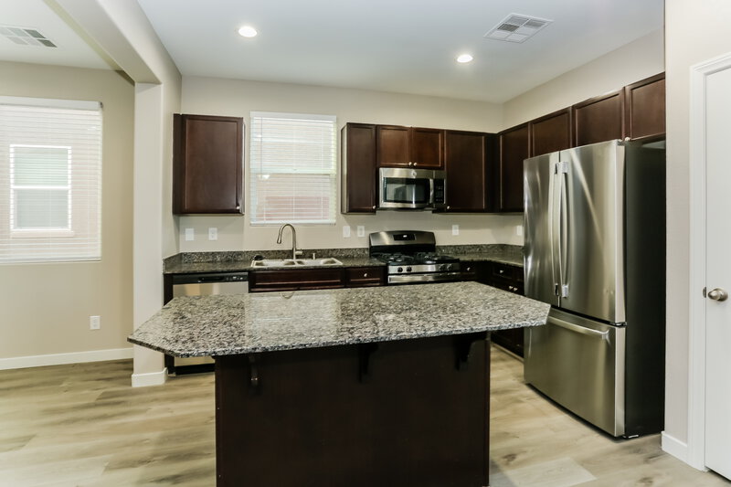 2,290/Mo, 7703 Ashby Gate St Las Vegas, NV 89166 Kitchen View