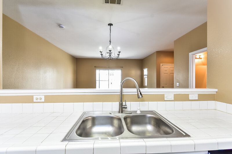 1,875/Mo, 1449 Morro Creek St Las Vegas, NV 89128 Kitchen View