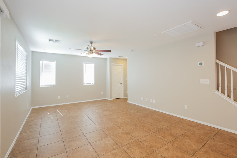 2,245/Mo, 8300 Wildwood Glen Dr Las Vegas, NV 89131 Living Room View 4