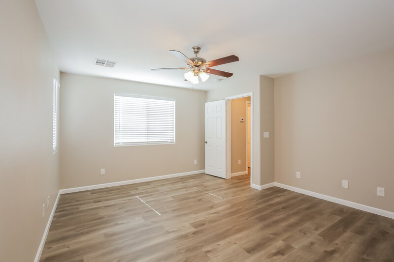 2,245/Mo, 8300 Wildwood Glen Dr Las Vegas, NV 89131 Main Bedroom View