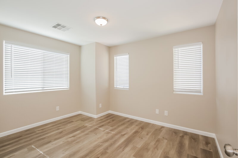 2,245/Mo, 8300 Wildwood Glen Dr Las Vegas, NV 89131 Bedroom View 2