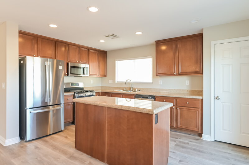 2,290/Mo, 5108 Fireside Ranch Ave Las Vegas, NV 89131 Kitchen View