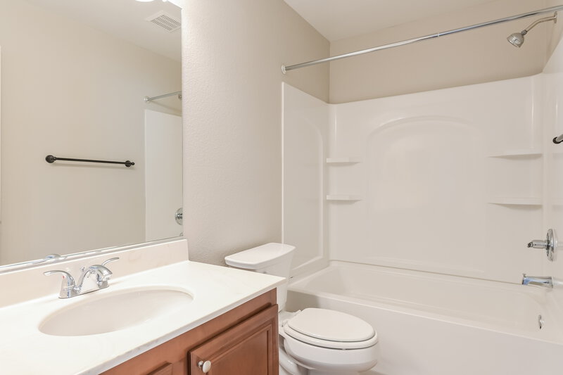 2,290/Mo, 5108 Fireside Ranch Ave Las Vegas, NV 89131 Bathroom View
