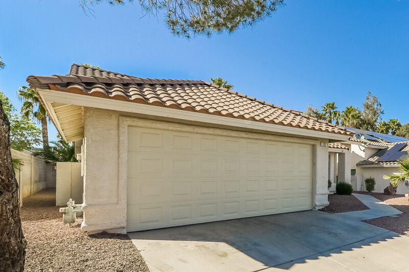2,260/Mo, 132 Park Ridge Ln Henderson, NV 89002 Front View