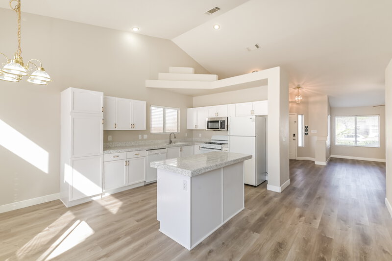 2,260/Mo, 132 Park Ridge Ln Henderson, NV 89002 Kitchen View